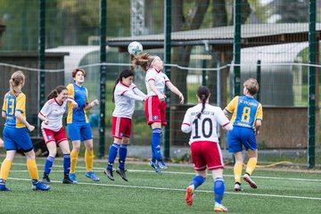 Bild 22 - wBJ Hamburger SV 2 - Victoria 1 : Ergebnis: 0:1